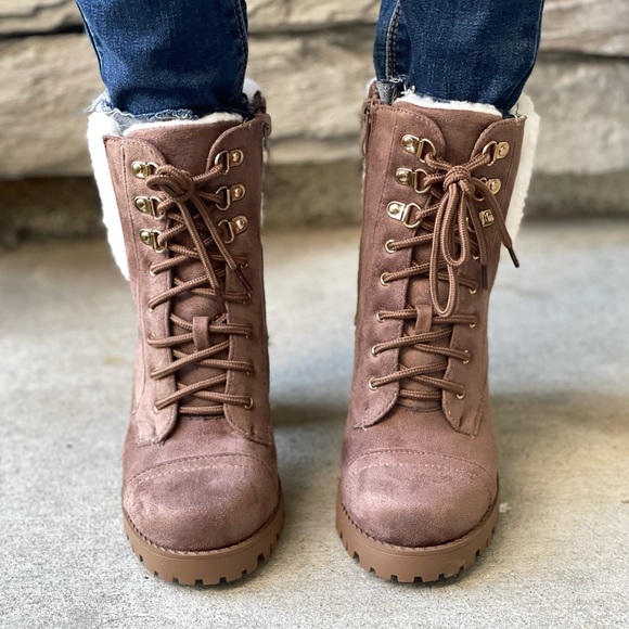 Tan Sherpa lace up chunky lug sole booties - Picture 2 of 5
